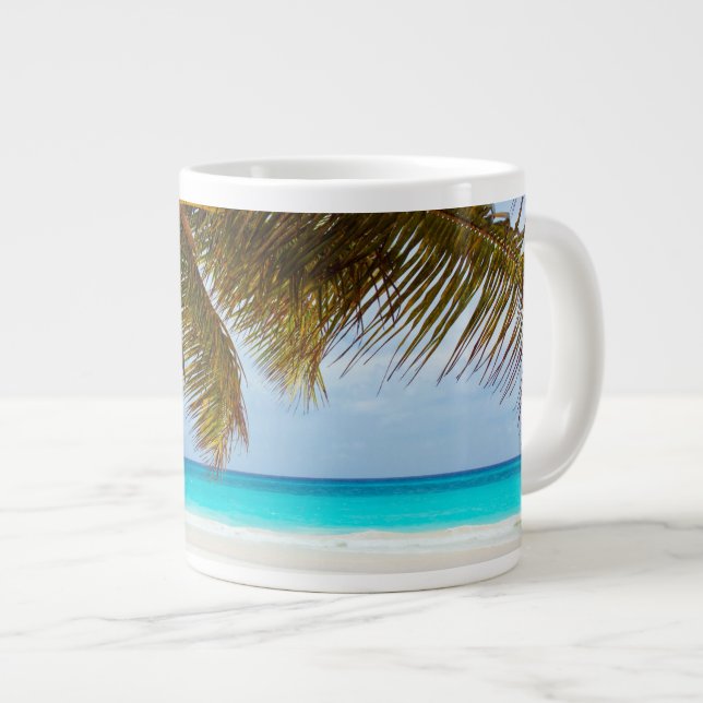 Caneca De Café Grande Cena de Praia de Refrigeração Tropical (Frente Esquerda)