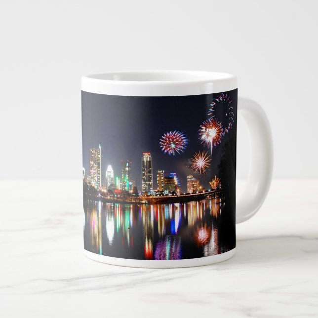 Caneca De Café Grande Centro Austin Texas Night Skyline Fireworks (Frente Esquerda)