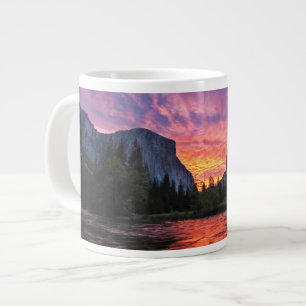 Caneca De Café Grande Céu vibrante Vale de Yosemite