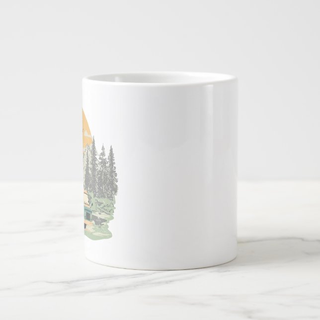 Caneca De Café Grande Chefe inseto Camper Van Adventure, nas montanhas (Frente)