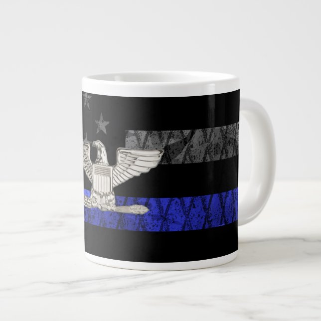 Caneca De Café Grande Colonel Thin Blue Line Distressed Flag (Frente Esquerda)