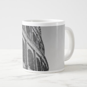 Caneca De Café Grande Colosseum em Roma. Anfiteatro romano