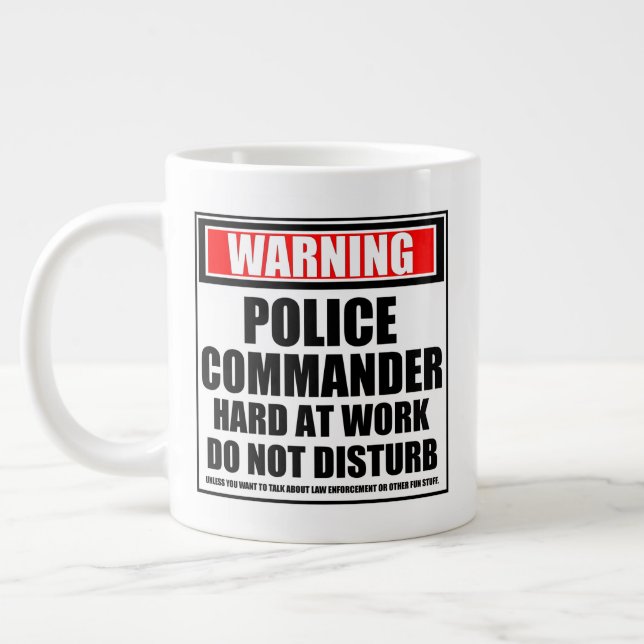 Caneca De Café Grande Comandante da Polícia de Alerta Duro No Trabalho (Esquerda)