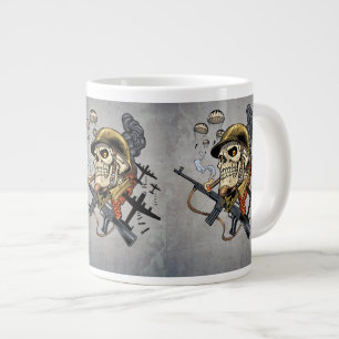 Caneca De Café Grande Crânio com capacete, aviões e bombas