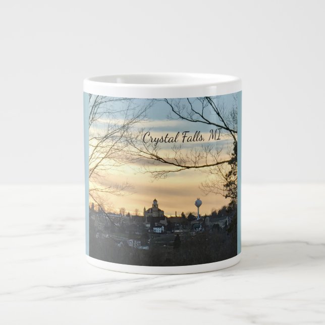 Caneca De Café Grande Crystal Falls, MI Skyline Jumbo Mug (Frente)