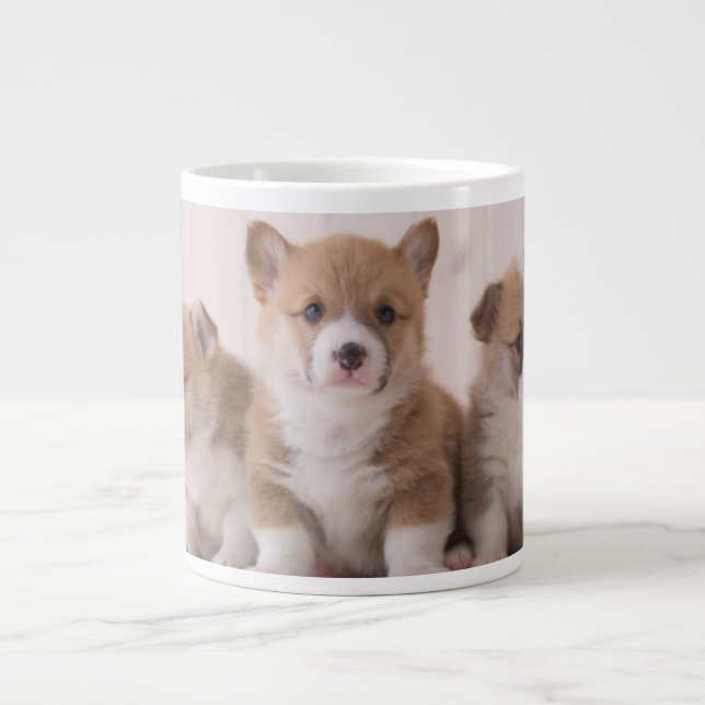 Caneca De Café Grande Cutest Baby Animals | 3 Baby Corgis (Frente)
