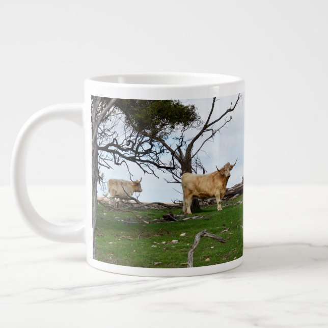 Caneca De Café Grande Duas Vacas Terrestres Cultivadas em Terras Agrícol (Esquerda)