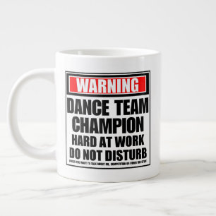 Caneca De Café Grande Duro De Campeão Da Equipe De Dança No Trabalho