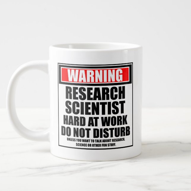 Caneca De Café Grande Duro De Cientista De Alerta No Trabalho (Esquerda)