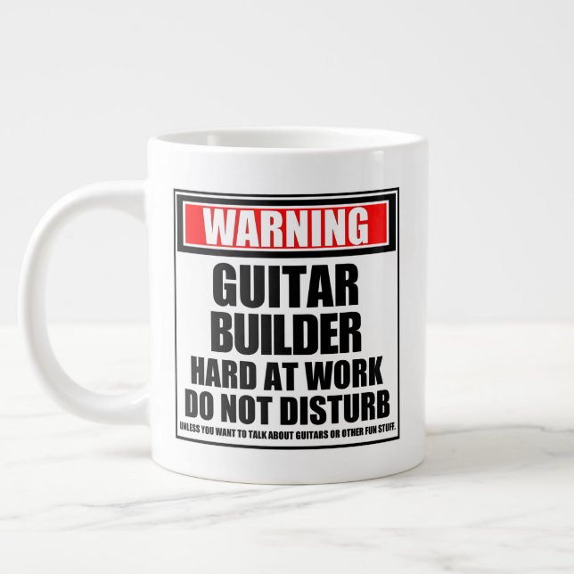 Caneca De Café Grande Duro Do Construtor De Violões De Aviso No Trabalho (Esquerda)