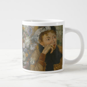 Caneca De Café Grande Edgar Degas Uma mulher sentada ao lado de um vaso