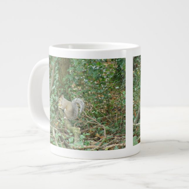 Caneca De Café Grande Esquilo com Acorn Mug (Frente Esquerda)