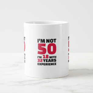Caneca De Café Grande Eu não estou cinquenta e engraçada citação com