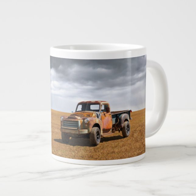 Caneca De Café Grande Farms | Old Truck in Field (Frente Esquerda)