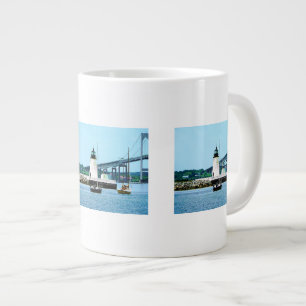 Caneca De Café Grande Farol, Ponte e Barcos, Newport, RI