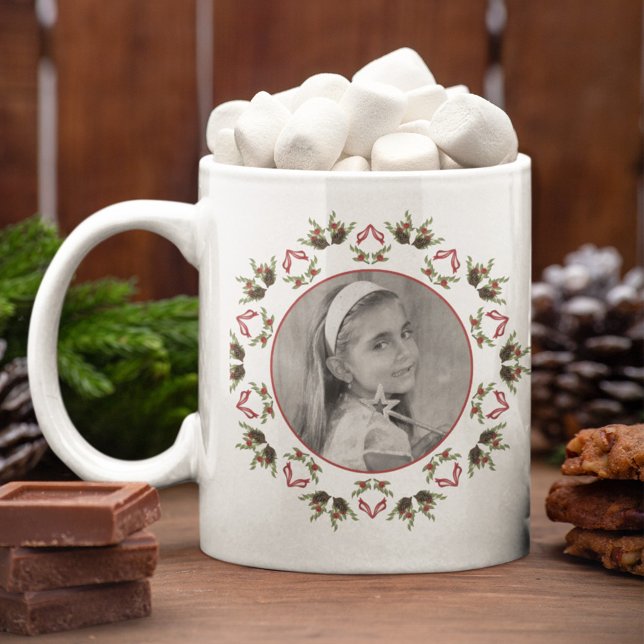 Caneca De Café Grande Feriado Natal Foto simples Círculo Verde (Elegant Christmas red and green photo mug)