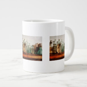 Caneca De Café Grande Fileira de frascos de medicamentos