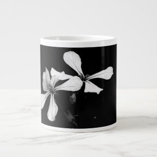 Caneca De Café Grande floral preto e branco mínimo