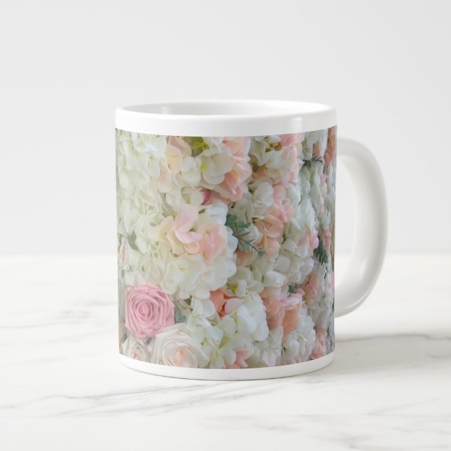 Caneca De Café Grande Flores de rosa brancas e rosa (Frente Esquerda)