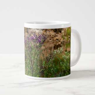 Caneca De Café Grande Flores Silvestres e Cachoeiras
