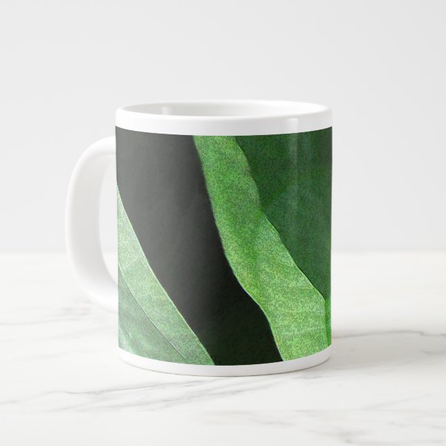 Caneca De Café Grande Folhas Closeup em Luz e Sombra (Frente Esquerda)