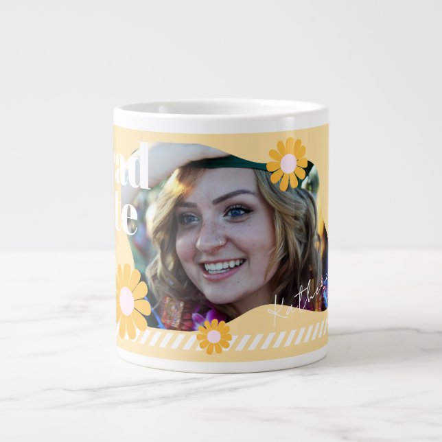 Caneca De Café Grande Formando Daisy Photo Beige (Frente)