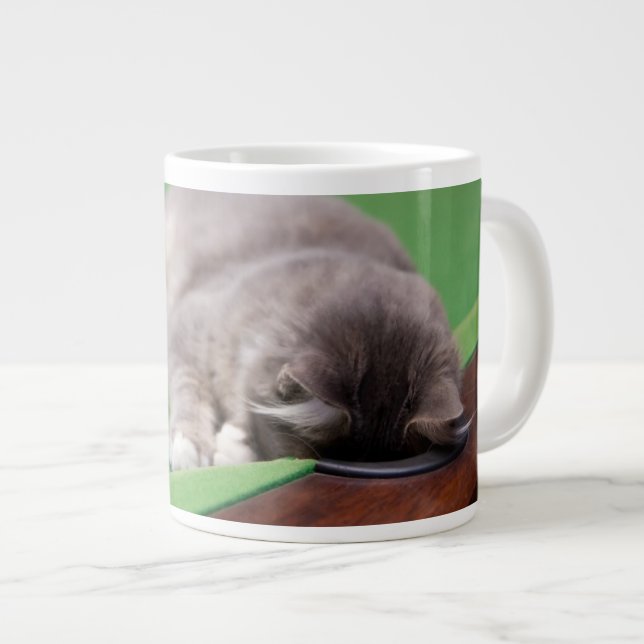 Caneca De Café Grande Gatinho Jogando Piscina (Frente Esquerda)