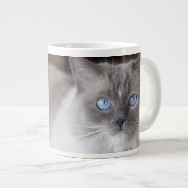 Caneca De Café Grande Gato de Ragdoll feminino (Frente Esquerda)