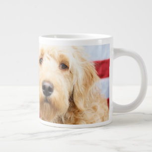 Caneca De Café Grande Goldendoodododle com bandeira americana
