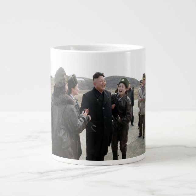Caneca De Café Grande Huge Kim Jong Un Fan Club Coreia do Norte Café Mug (Frente)