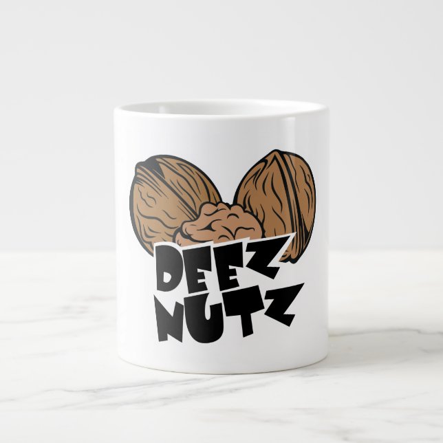 Caneca De Café Grande Ilustração Engraçada de Deez Nutz (Frente)