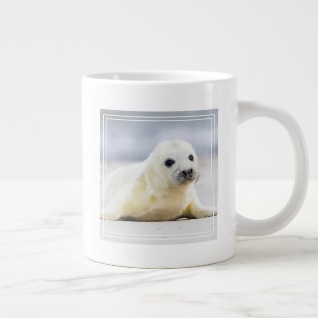 Caneca De Café Grande Imagens de Getty| Foco (Direita)