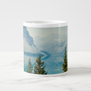 Caneca De Café Grande lagoas de montanha do inverno