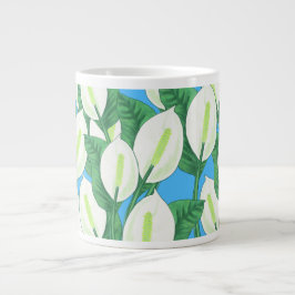 Caneca De Café Grande Lírios de paz brancos em fundo azul pálido