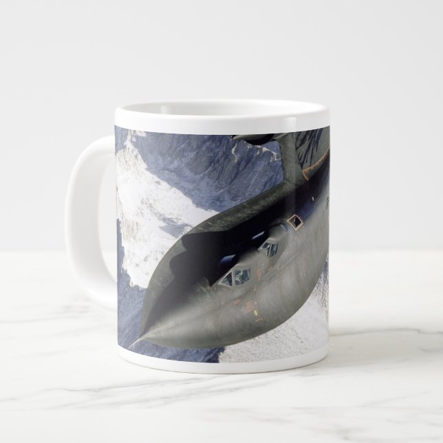 Caneca De Café Grande Lockheed SR-71B Blackbird (Frente Esquerda)