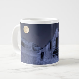 Caneca De Café Grande Lua Cheia Acima Velho Celeiro Desgastado Pelo Te