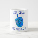 Caneca De Café Grande Mantenha a calma e o Dreidel ligados<br><div class="desc">Um kup kosher para Chanukah</div>