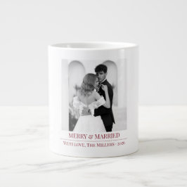 Caneca De Café Grande Merry & Married - Personalized Newlywed Christmas