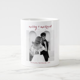 Caneca De Café Grande Merry & Married - Personalized Newlywed Christmas