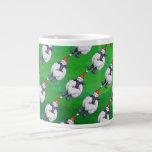 Caneca De Café Grande Ovelhas bonitas em Santa Chapéu em Verde<br><div class="desc">Ovelha Festiva de Parada Animal em Presentes e Decorações de Natal Verde Texturados apresenta nossa divertida trabalho de arte de uma linda ovelha branca e preta decolada em um chapéu de Papai Noel contra um fundo verde texturizado pintado digitalmente pelo ilustrador do livro infantil, Traci Van Wagoner. Na parte de...</div>