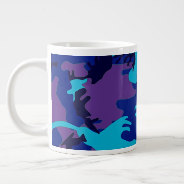 Caneca De Café Grande Padrão Azul Escuro de Camouflage e Roxo (Esquerda)