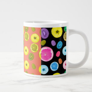 Caneca De Café Grande Padrão contínuo com frutas.