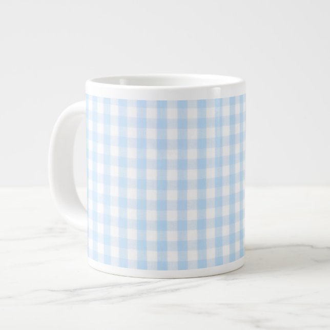 Caneca De Café Grande Padrão de gingham azul claro (Frente Esquerda)