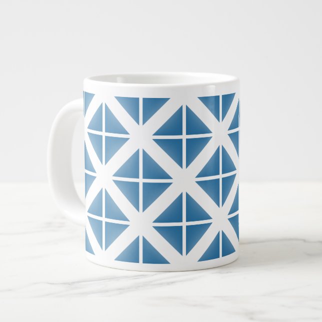 Caneca De Café Grande Padrão de triângulo de tendência azul (Frente Esquerda)