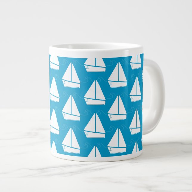 Caneca De Café Grande Padrão de veleiro azul claro (Frente Esquerda)