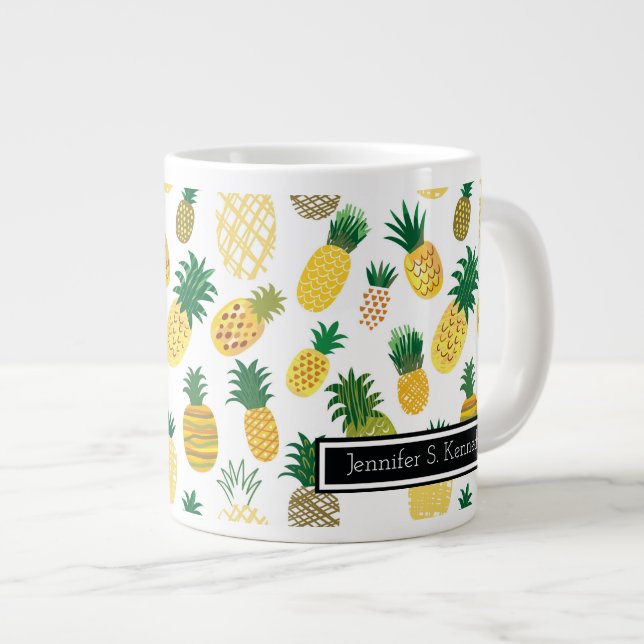 Caneca De Café Grande Padrão Trendy Pineapple| Adicione Seu Nome (Frente Esquerda)