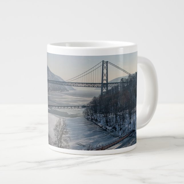 Caneca De Café Grande Ponte Bear Mountain (Frente Esquerda)