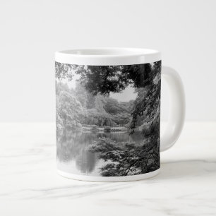 Caneca De Café Grande Preto e branco, legal, natureza única e lago
