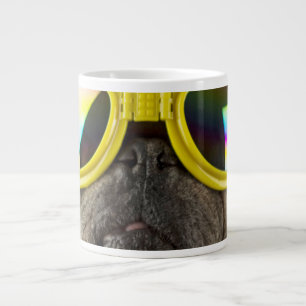 Caneca De Café Grande Pug com óculos