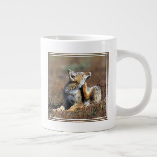 Caneca De Café Grande Raposa Cinzenta Jovem no Parque Nacional Torres De